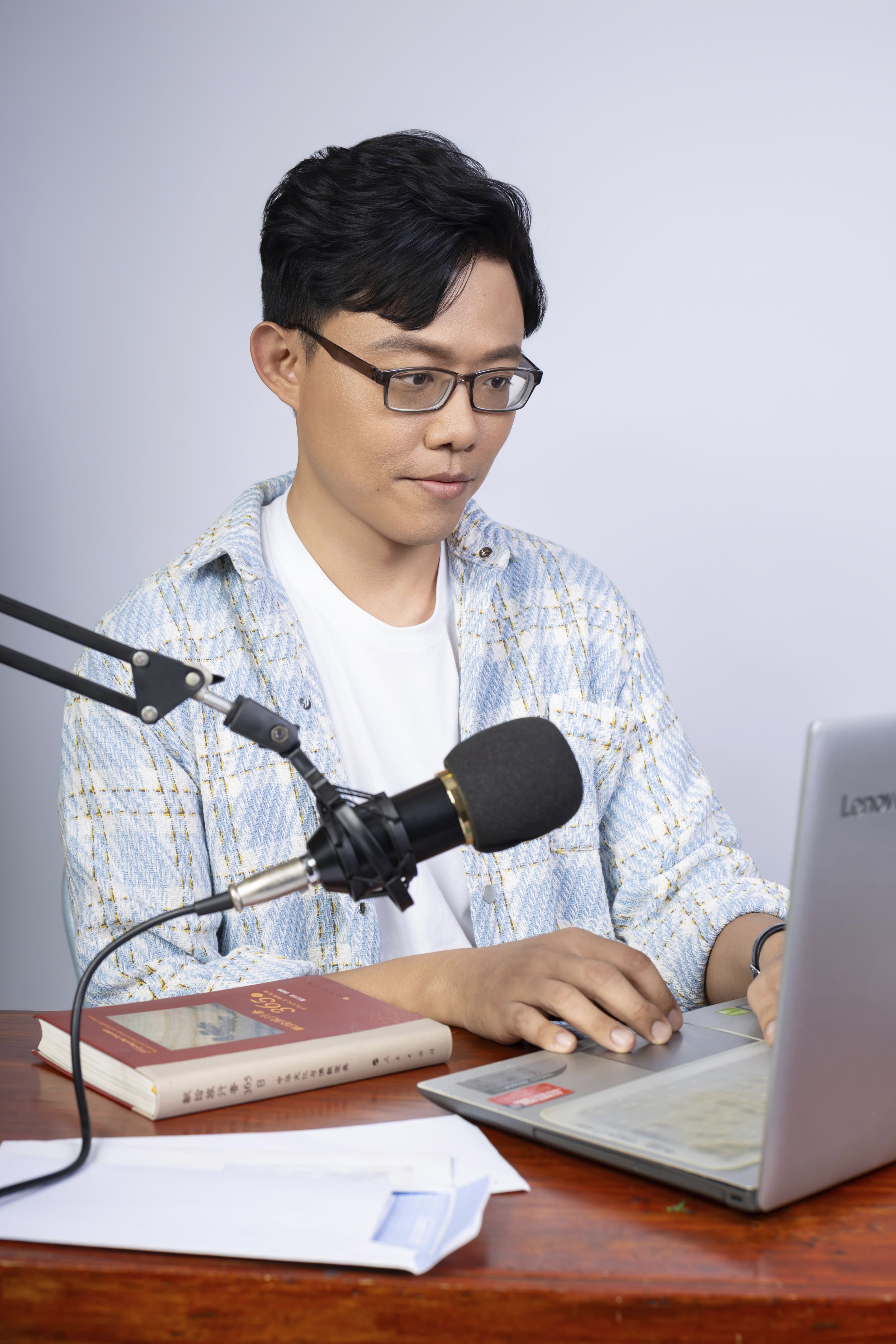 DJ蓝心妍